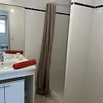 דירה F2 Moderne, Proche Gare, Terrasse Et Parking Prive