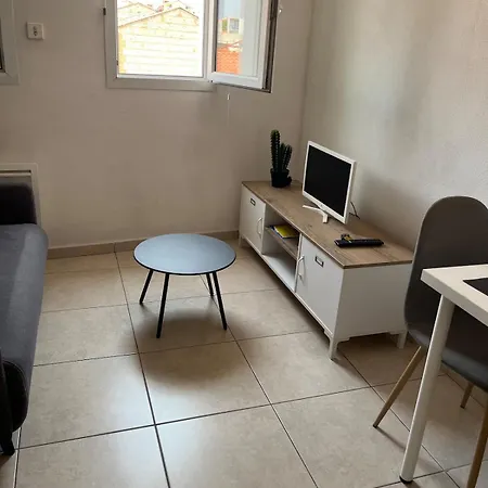 F2 Moderne, Proche Gare, Terrasse Et Parking Prive Appartamento