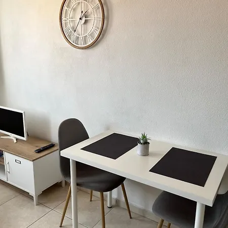 F2 Moderne, Proche Gare, Terrasse Et Parking Prive *