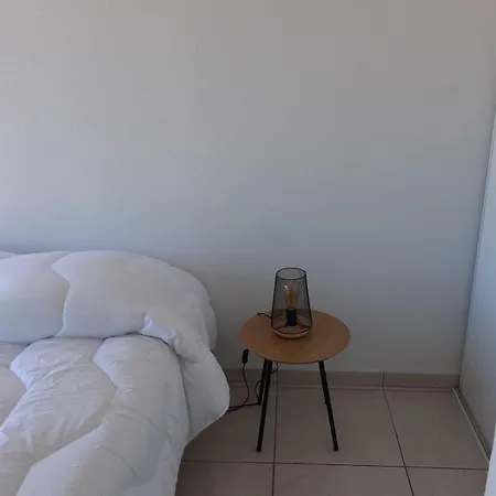 F2 Moderne, Proche Gare, Terrasse Et Parking Prive Perpignano