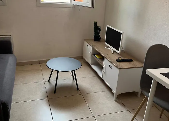 F2 Moderne, Proche Gare, Terrasse Et Parking Prive Appartement