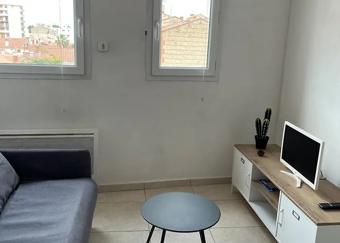 F2 Moderne, Proche Gare, Terrasse Et Parking Prive *